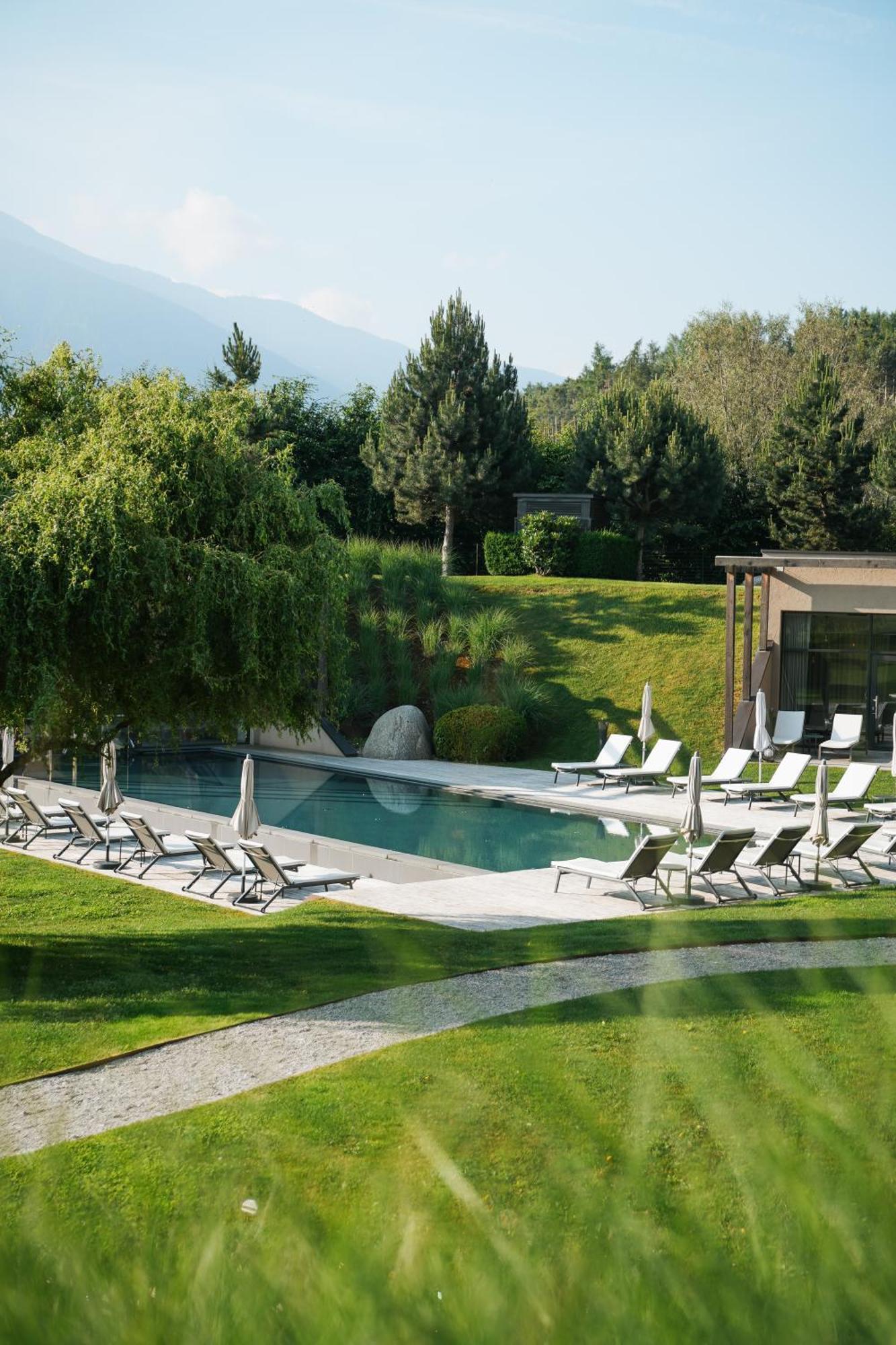Hotel Seehof Nature Retreat Natz-Schabs Buitenkant foto